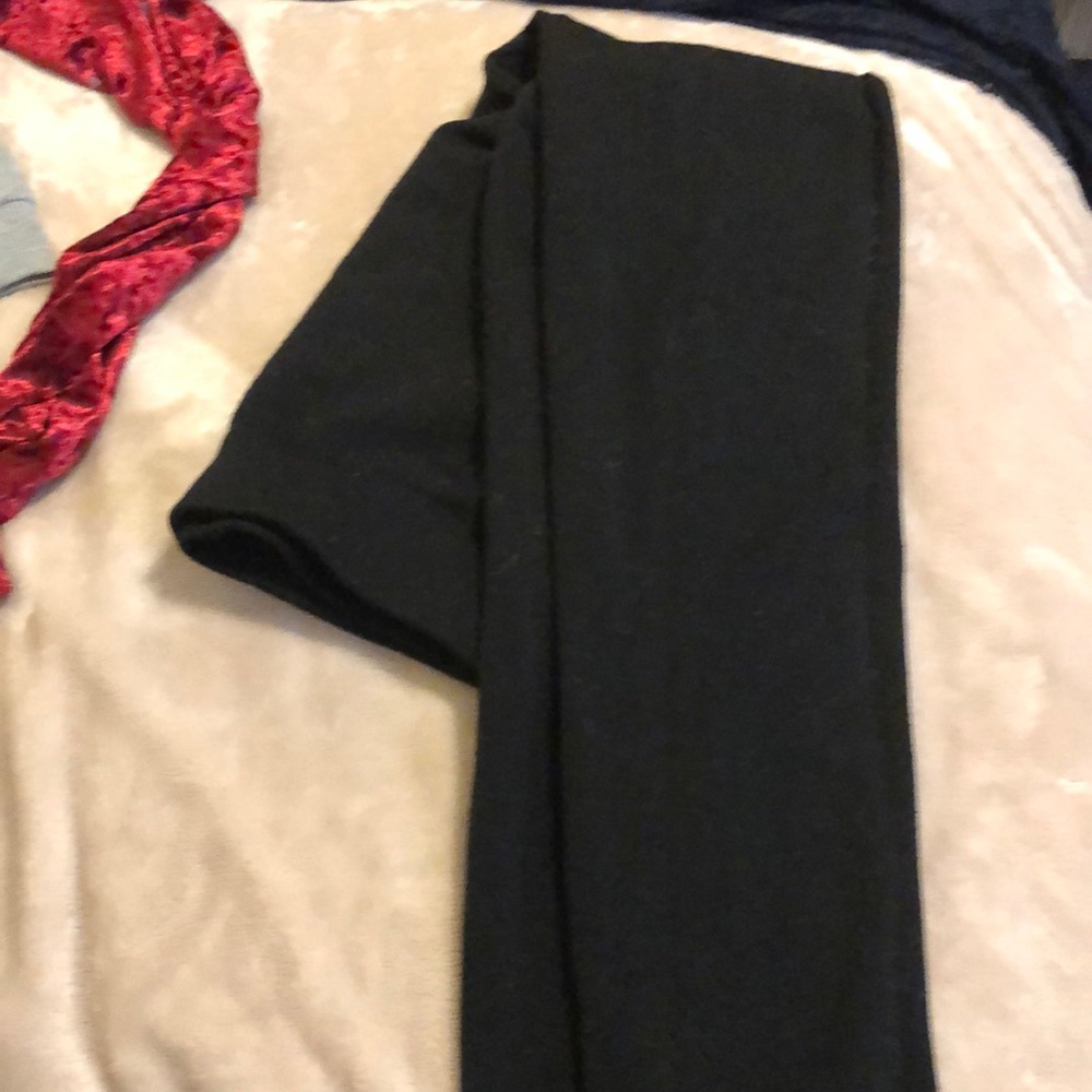 black leggings